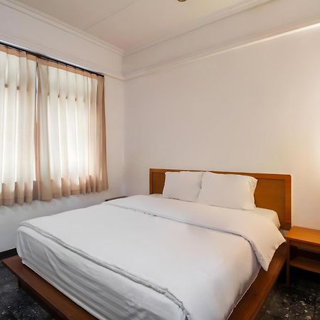 Capital O 93809 Wida Hotel Legian Exteriör bild