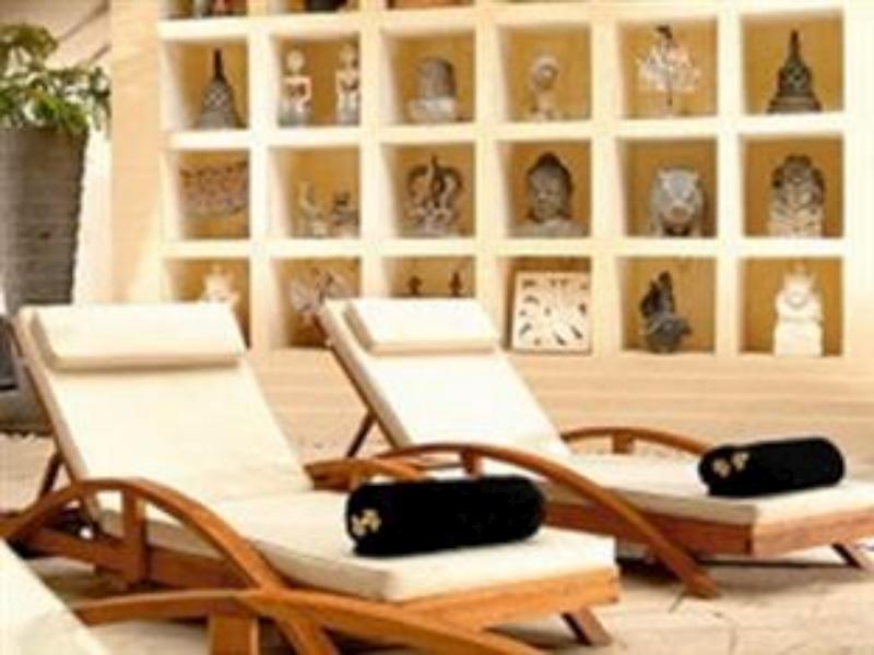 Capital O 93809 Wida Hotel Legian Exteriör bild