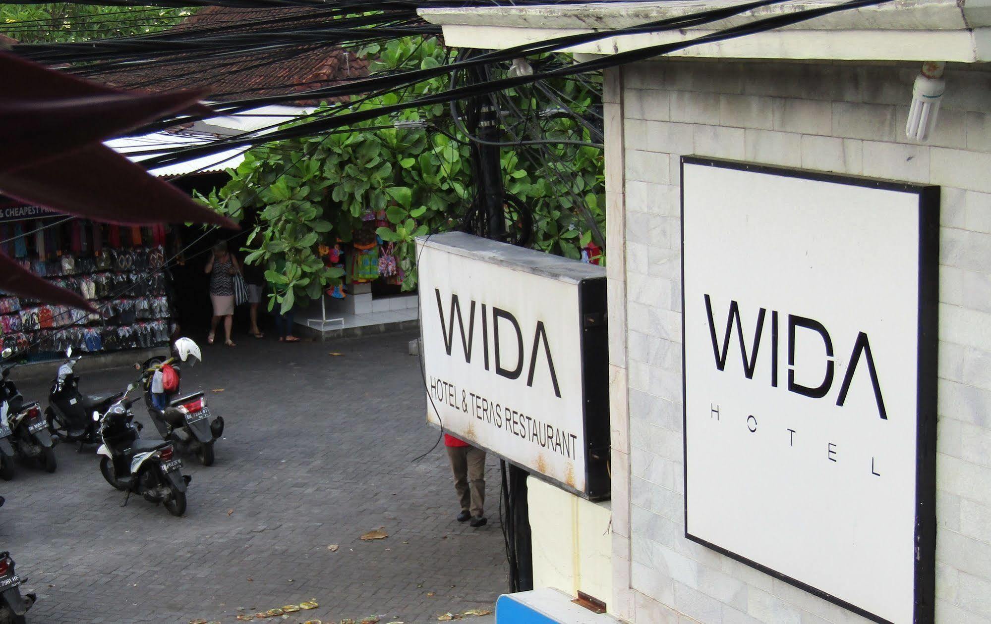 Capital O 93809 Wida Hotel Legian Exteriör bild