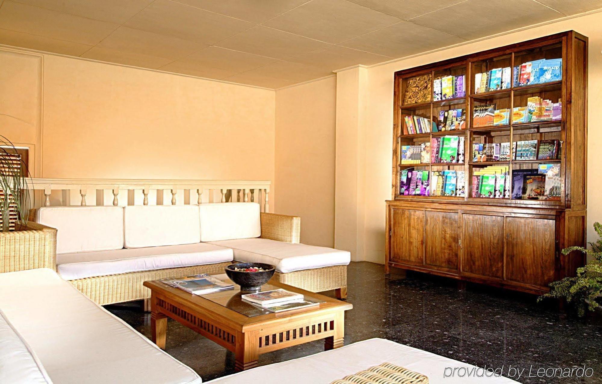 Capital O 93809 Wida Hotel Legian Inreriör bild
