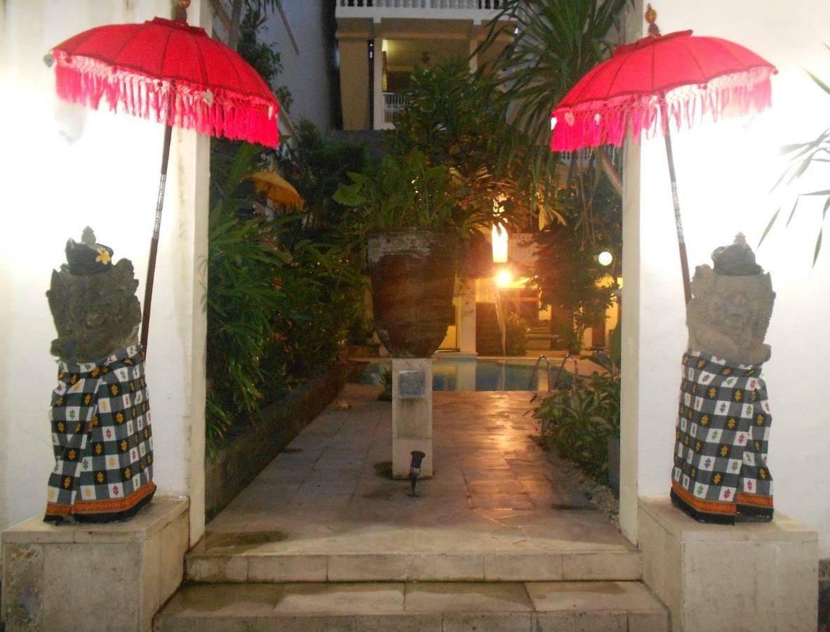 Capital O 93809 Wida Hotel Legian Exteriör bild